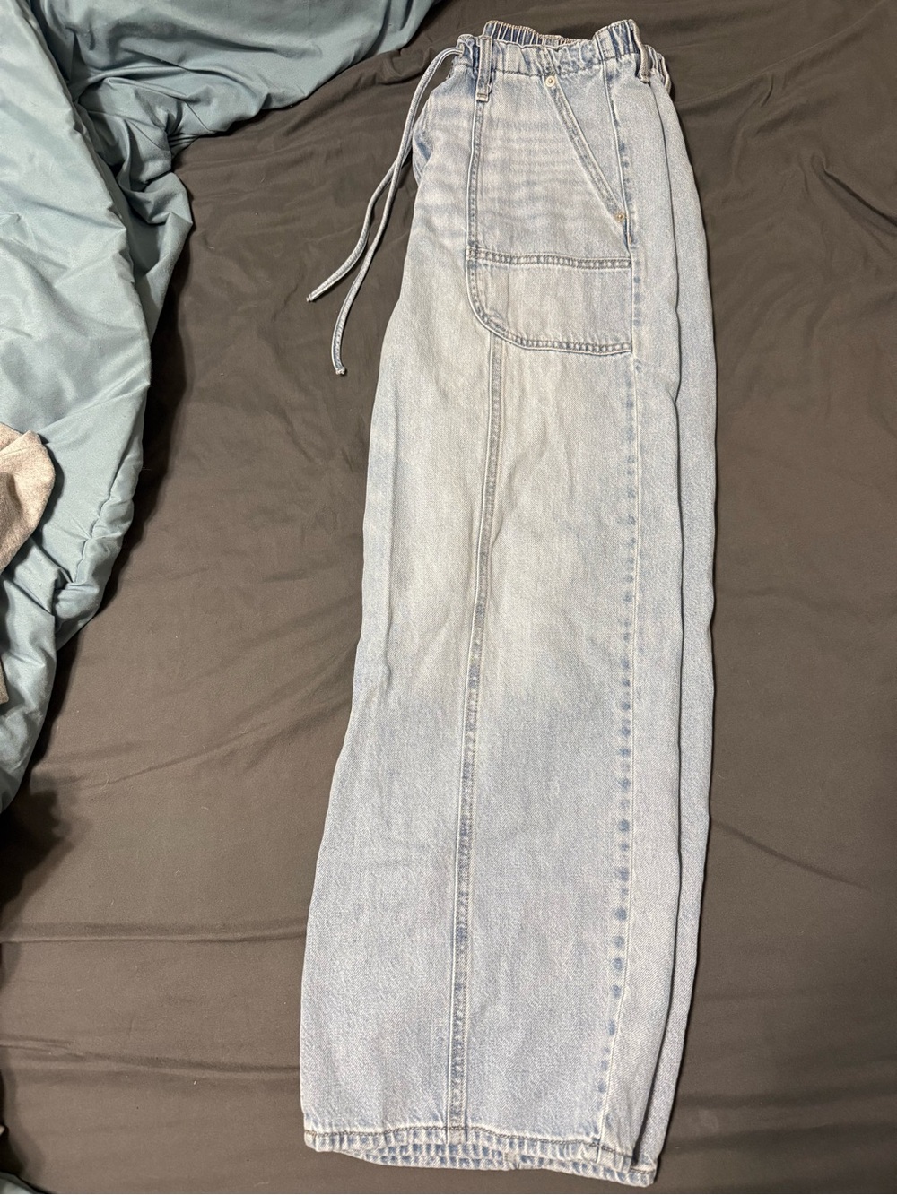 Universal Thread Light Blue Relaxed Drawstring Jeans